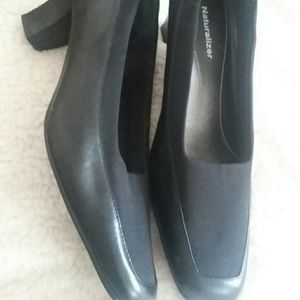 Classic Comfortable Black Naturalizer 2" Heels Size 9